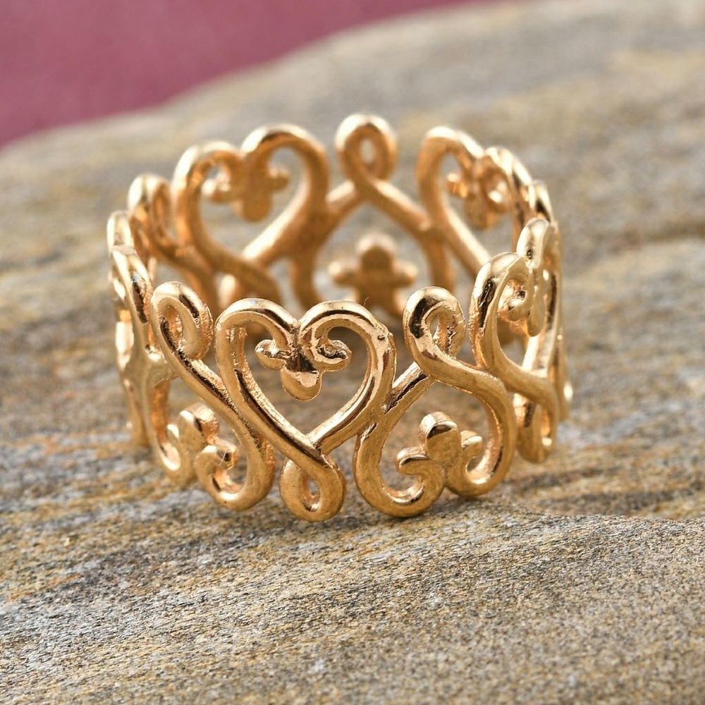 🌸 NWT-ARTISAN HANDCRAFTED RING